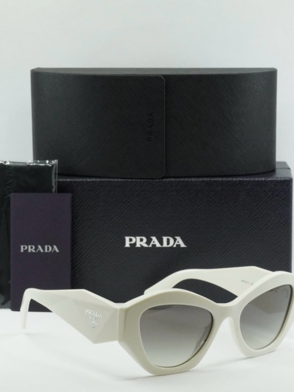 Prada White Cat-Eye Sunglasses with Gradient Lenses
